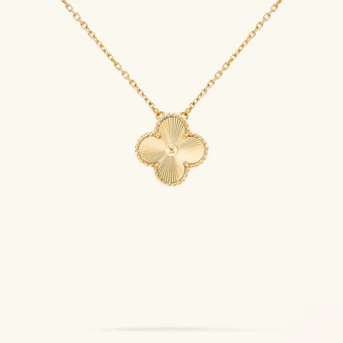 Clover Necklace | Gold