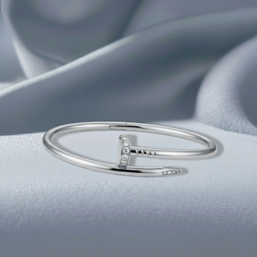 Elegance Nail Deluxe 18K Gold